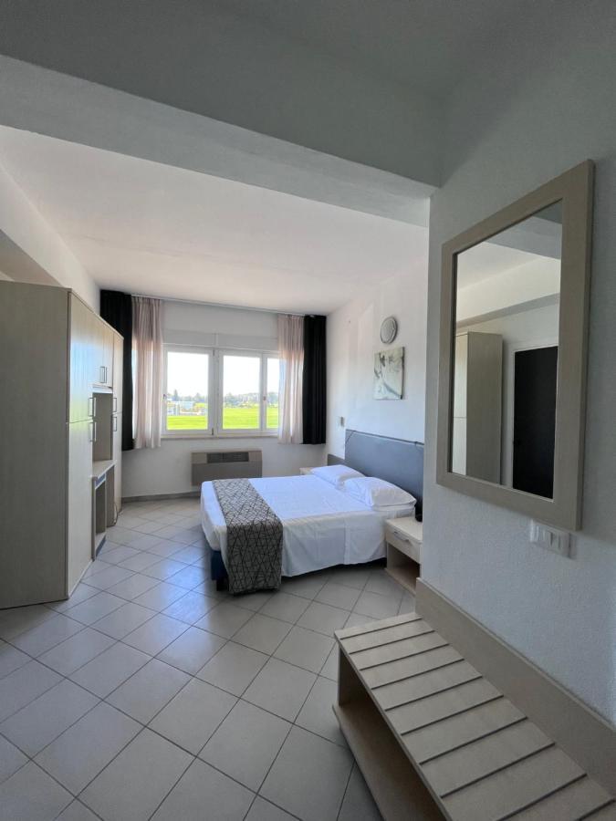 Hotel Letizia Follonica Exterior foto